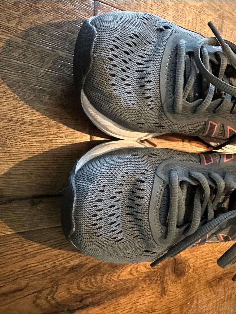 ASICS - Picture 7 of 14